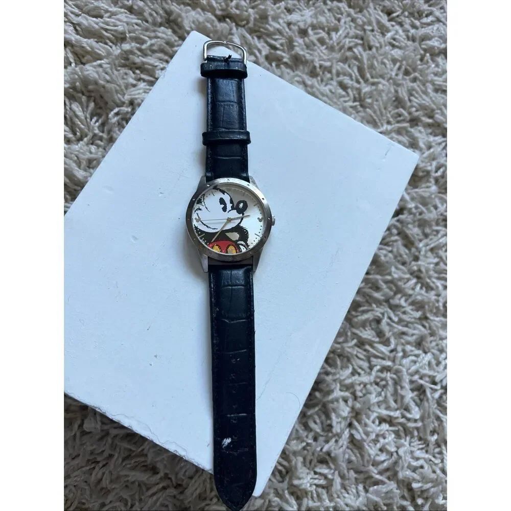 Limited Release Mickey Disneyland Resort Watch St Steel Back Black Leather Band